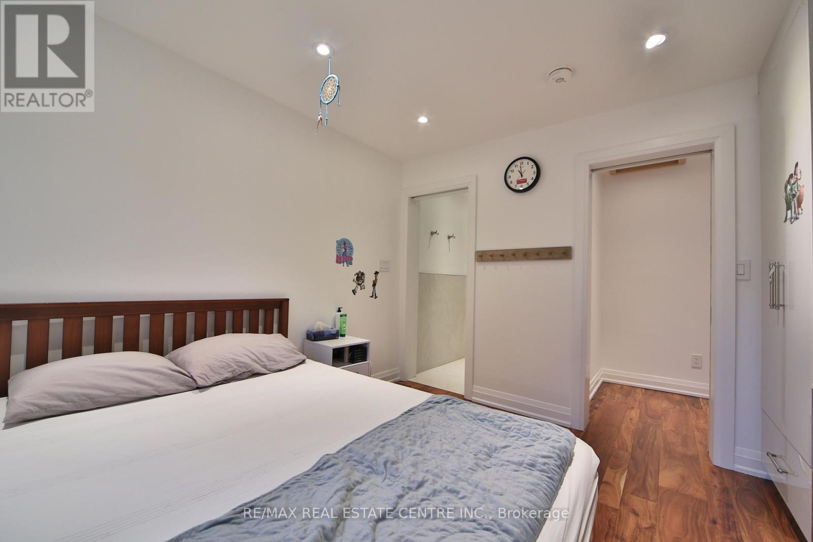 3158 VALMARIE AVENUE - 18