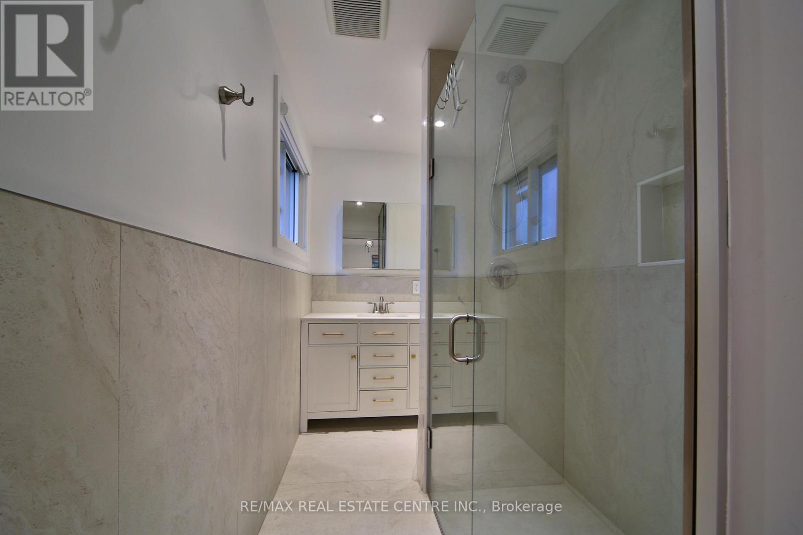 3158 VALMARIE AVENUE - 19