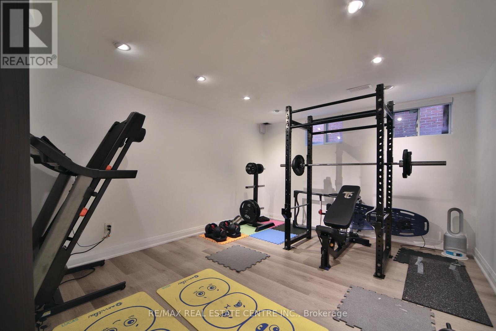 3158 VALMARIE AVENUE - 30