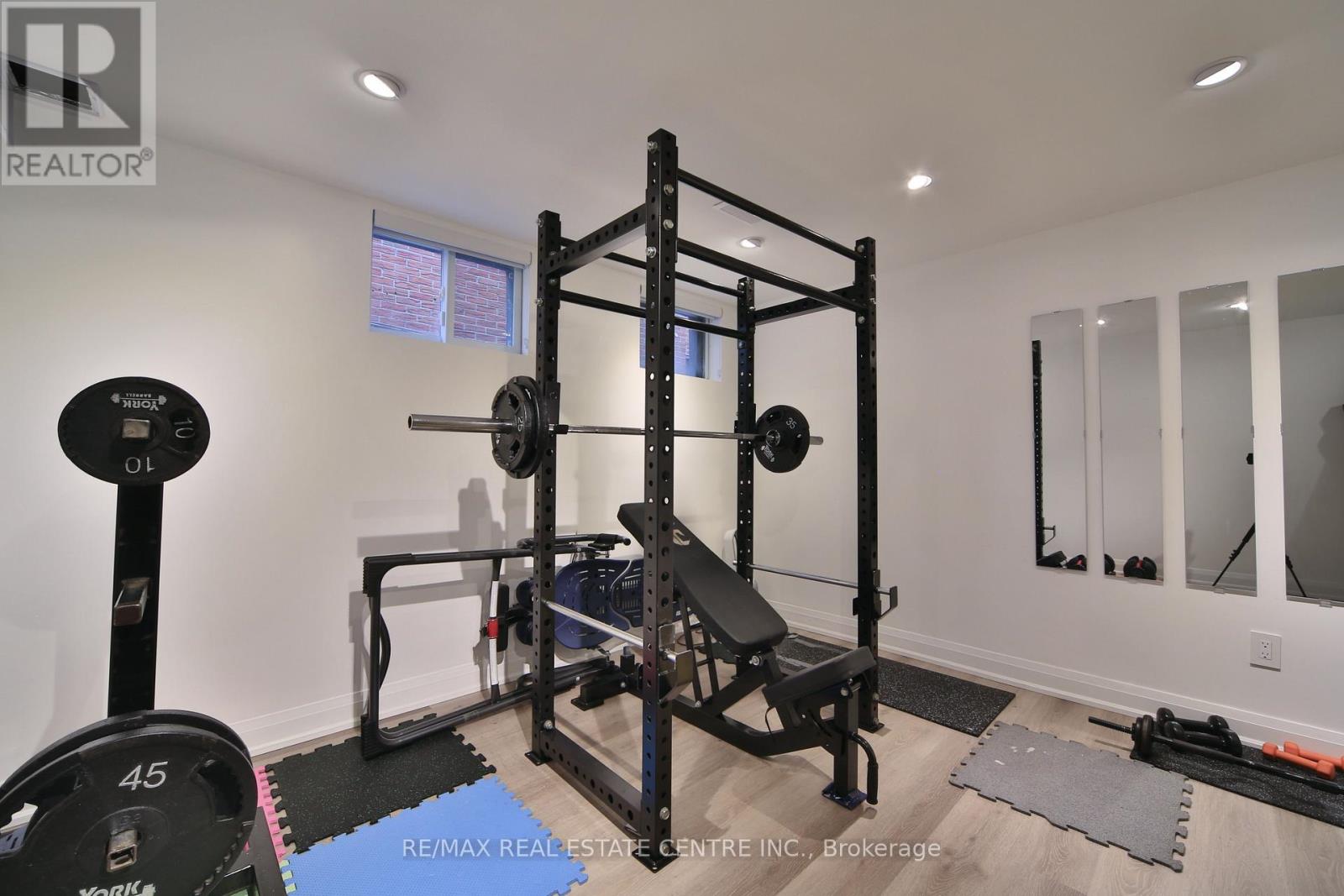 3158 VALMARIE AVENUE - 31