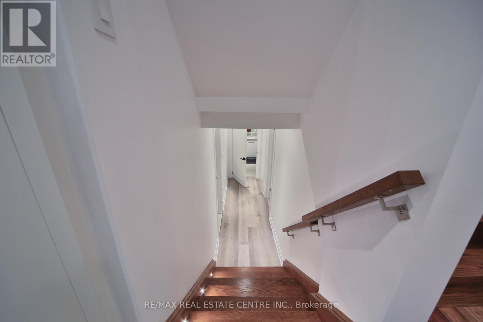 3158 VALMARIE AVENUE - 38