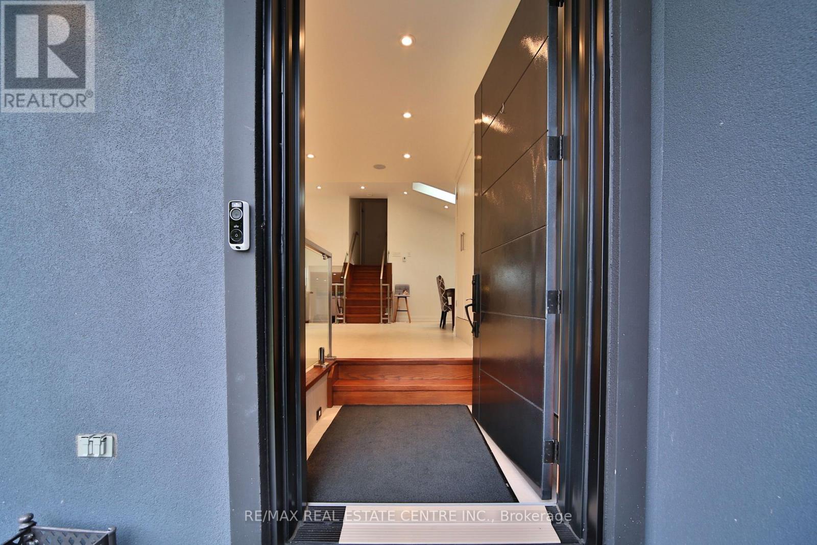 3158 VALMARIE AVENUE - 4