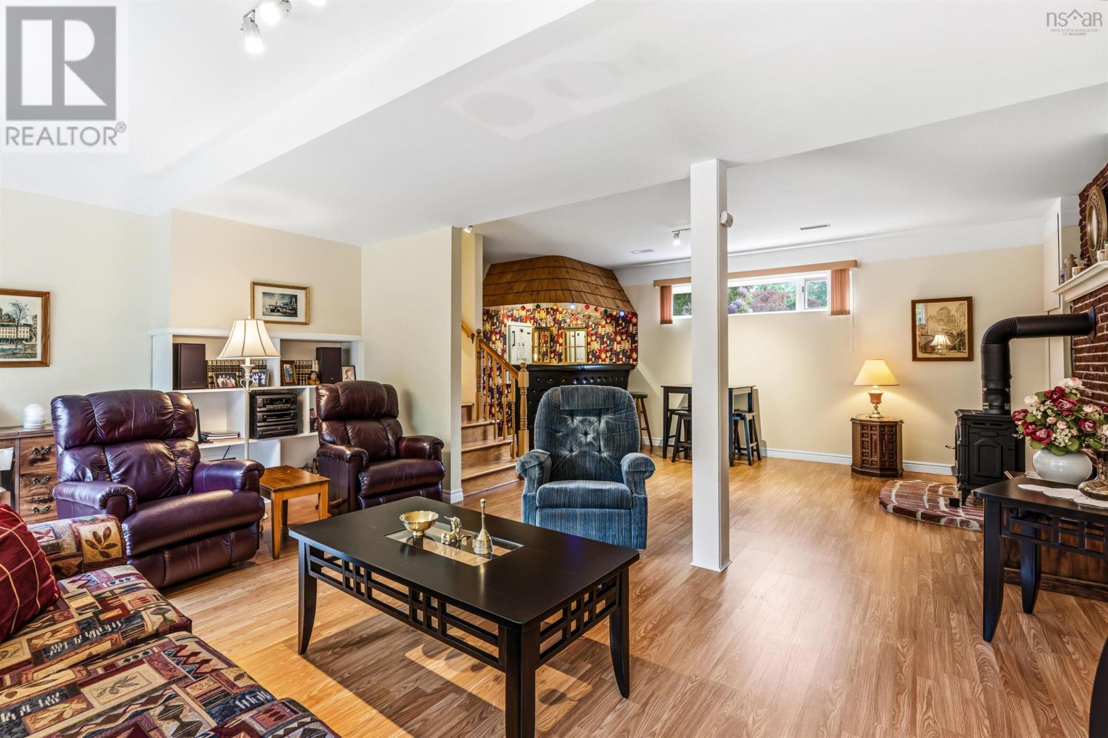 138 Hallmark Avenue - 30
