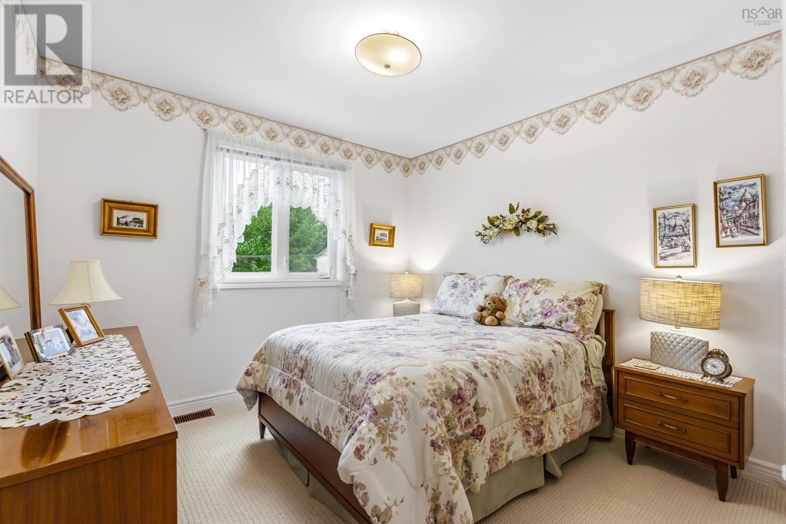 138 Hallmark Avenue - 27