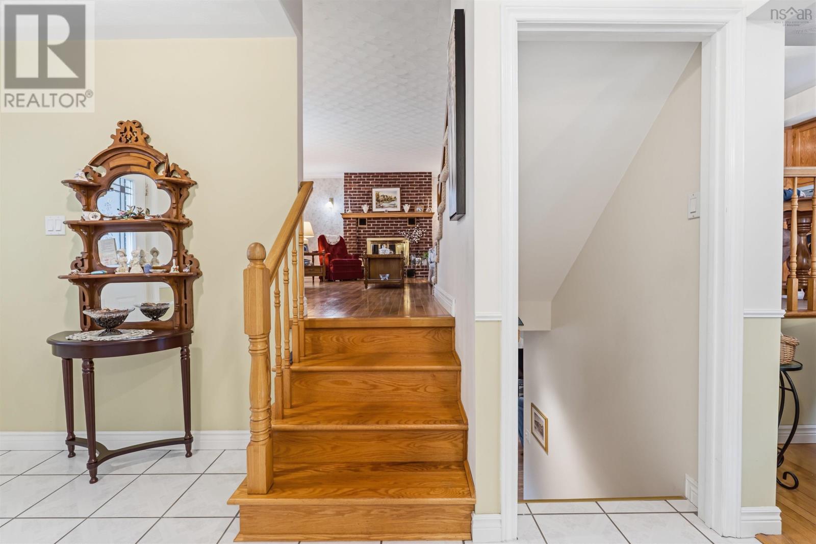 138 Hallmark Avenue - 5
