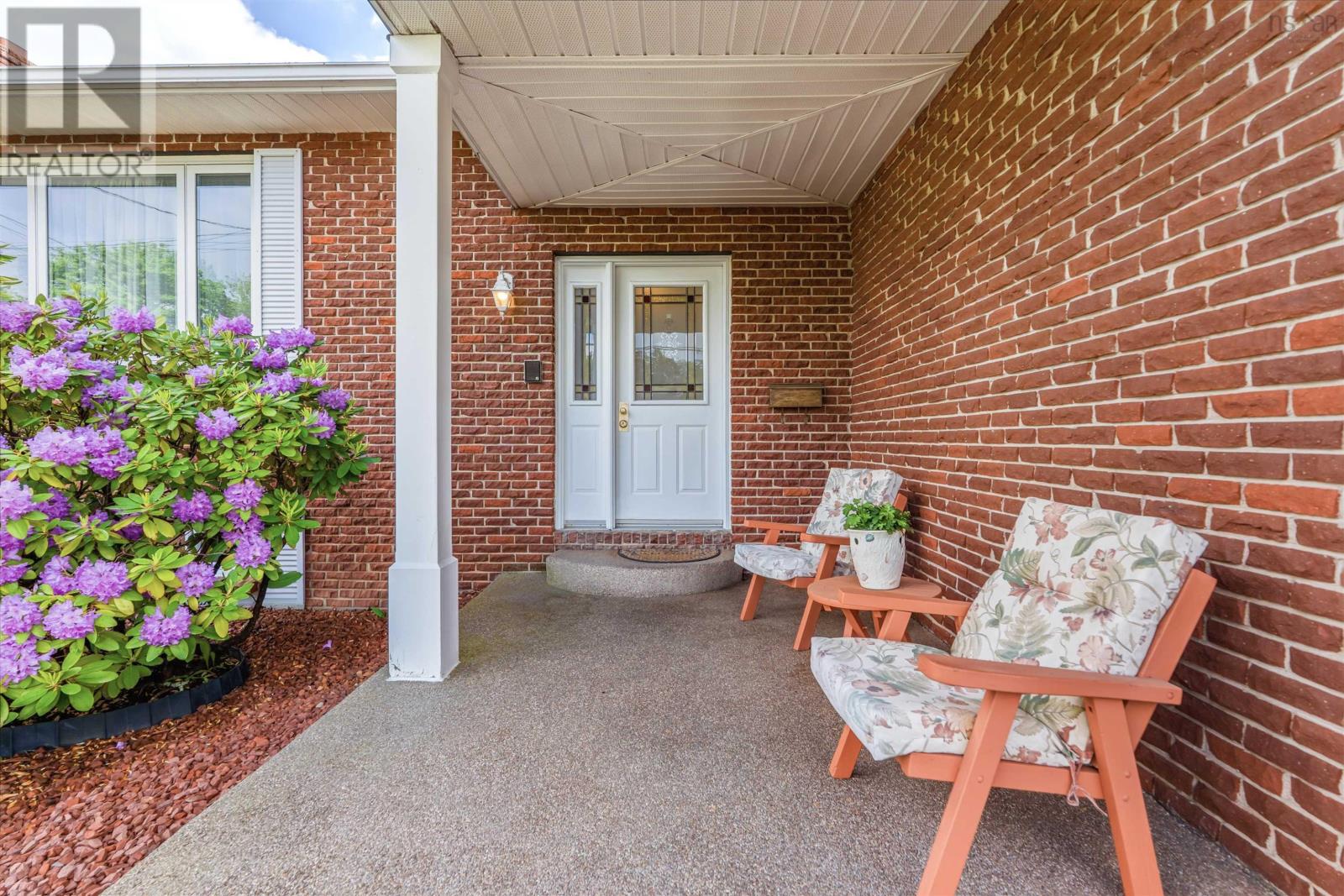 138 Hallmark Avenue - 3