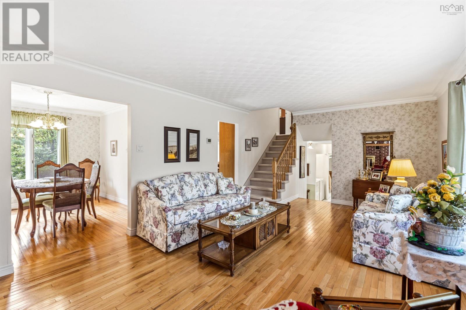 138 Hallmark Avenue - 8