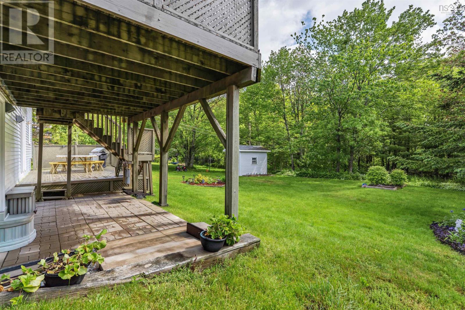 138 Hallmark Avenue - 43