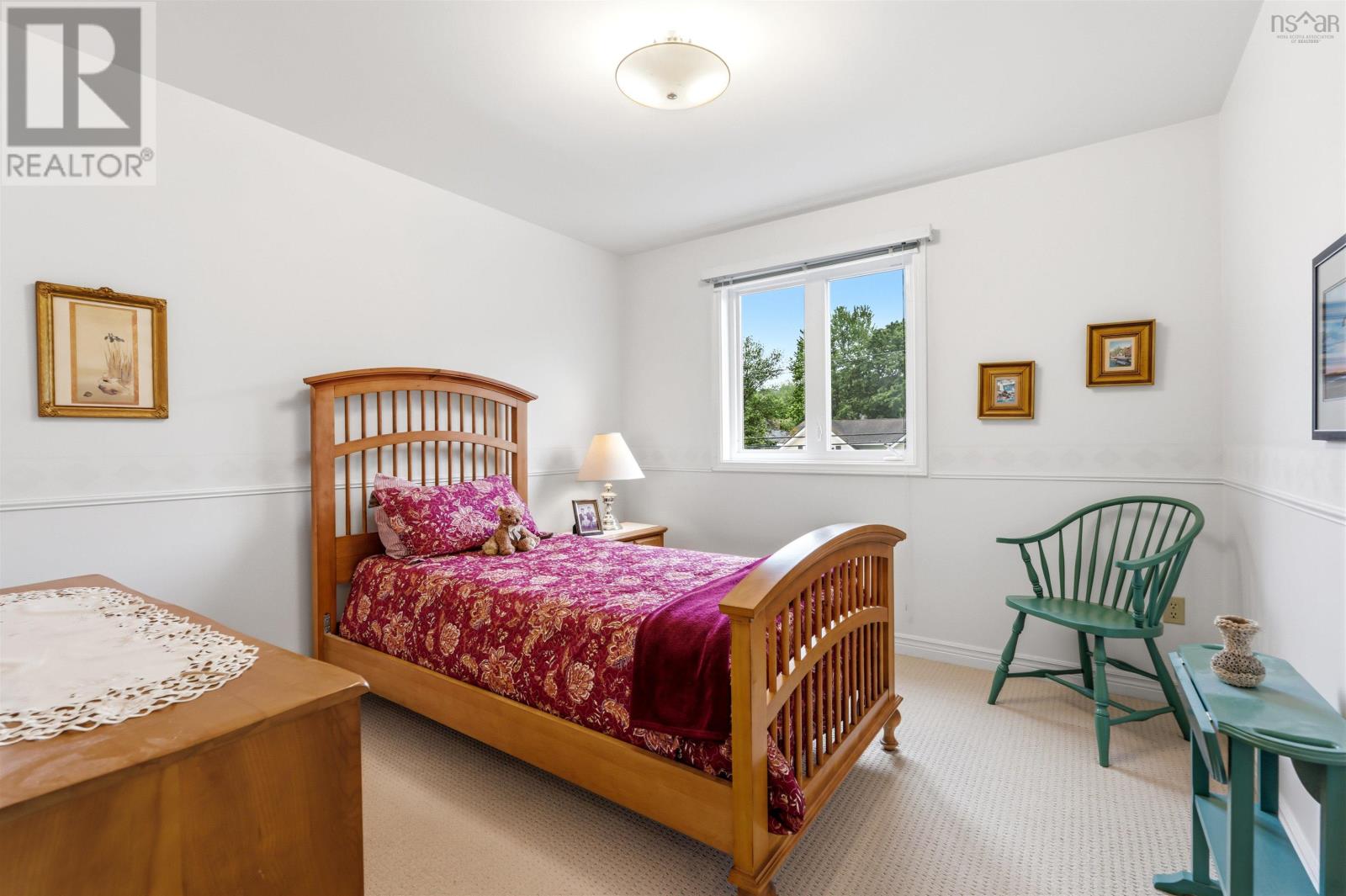 138 Hallmark Avenue - 26
