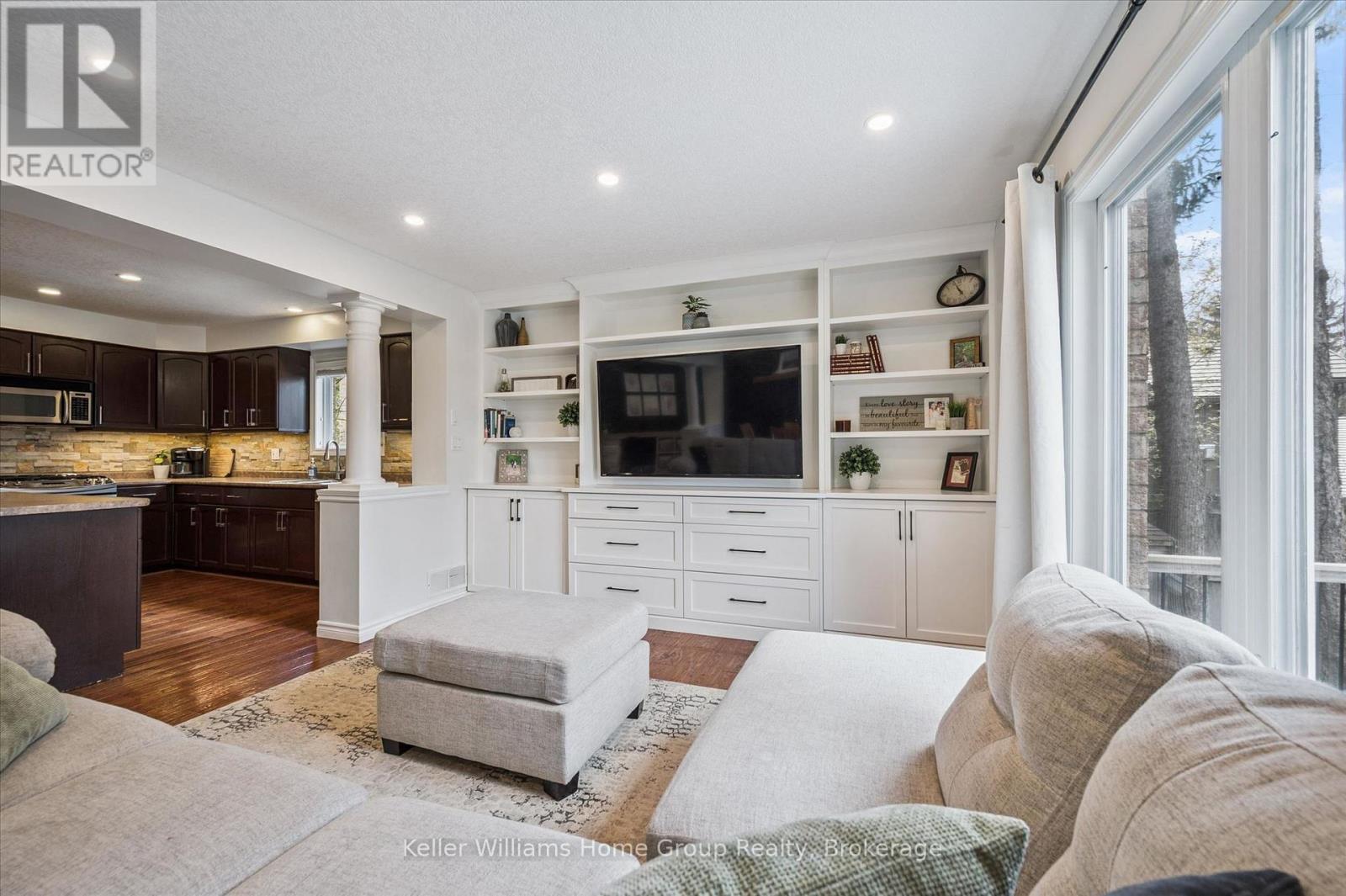 609 PERRY STREET - 1