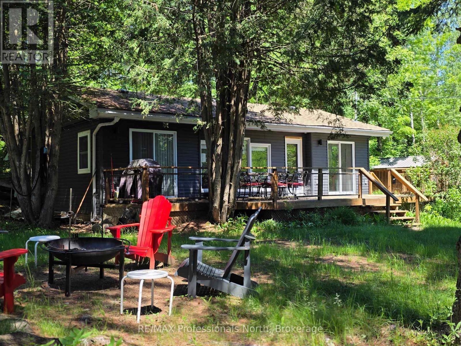 1044 SHANAHAN TRAIL - 33
