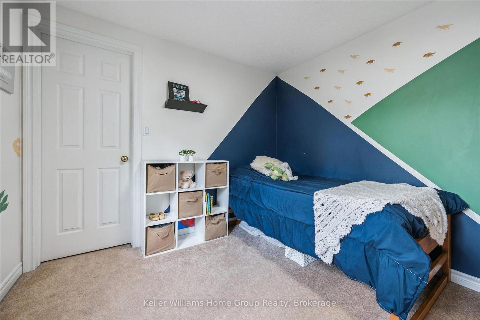609 PERRY STREET - 15