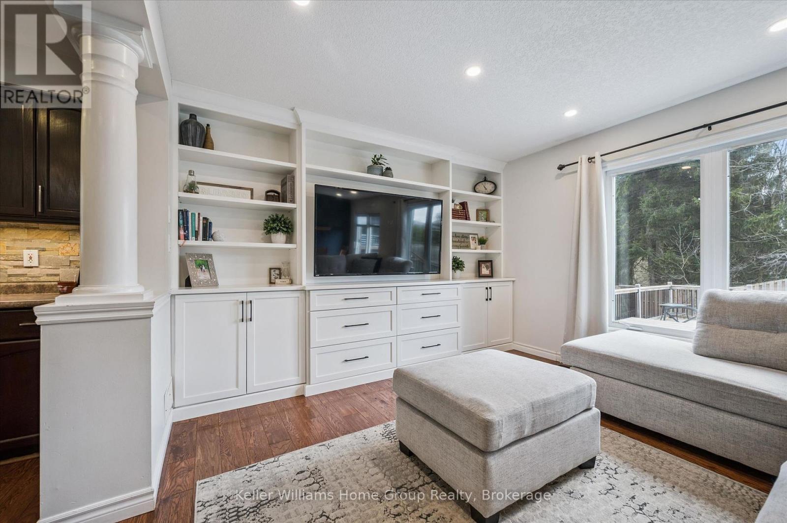 609 PERRY STREET - 6