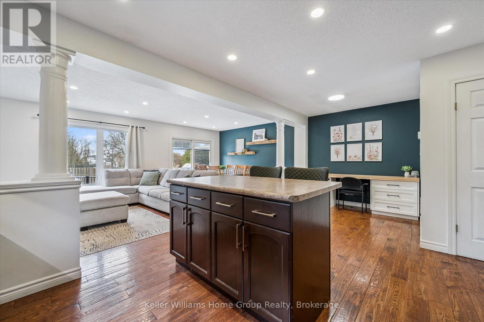 609 PERRY STREET - 4