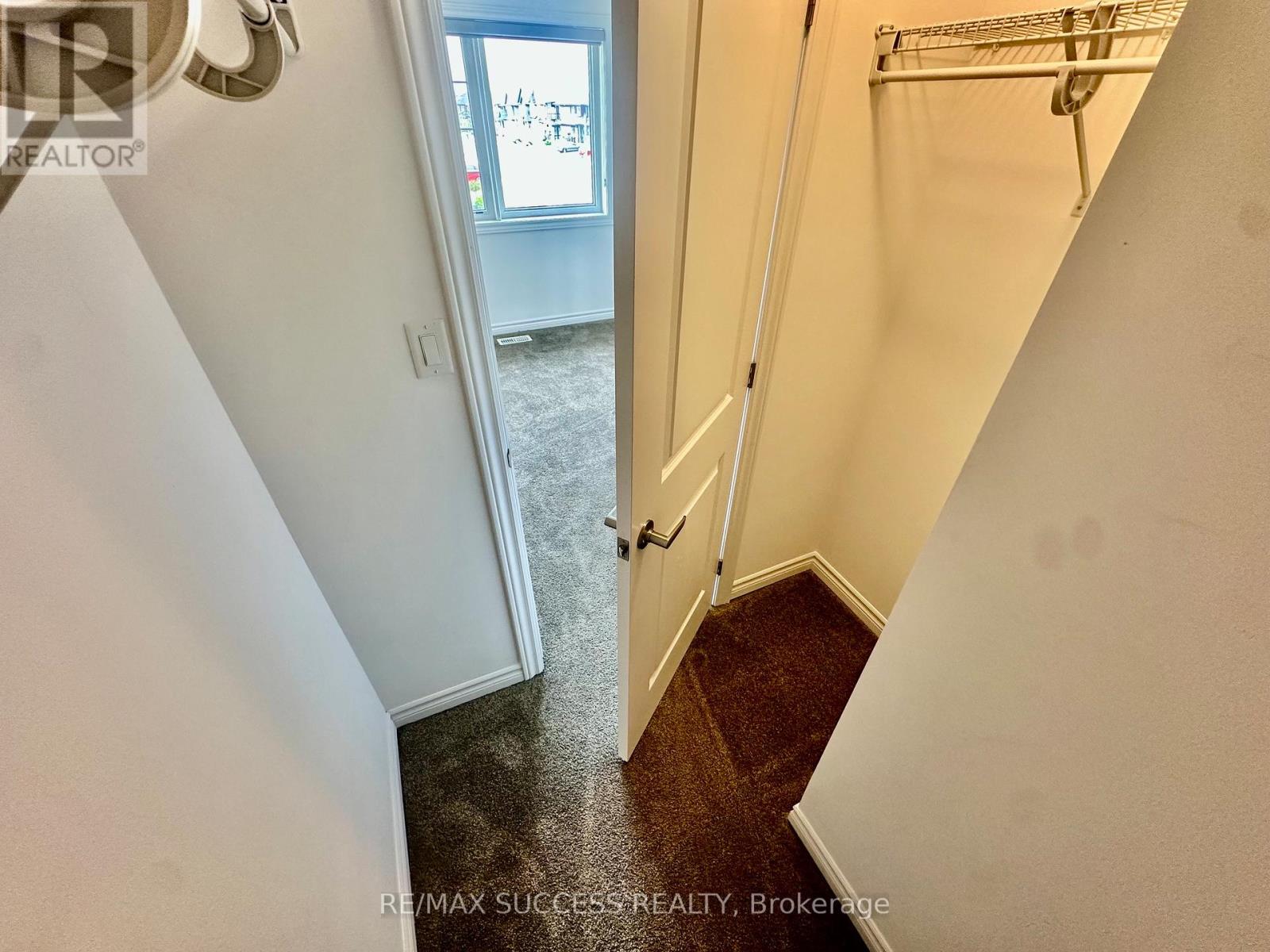 3-bedroom home for sale at 22 - 461 BLACKBURN DRIVE, Brantford ON · photo 33 of 39