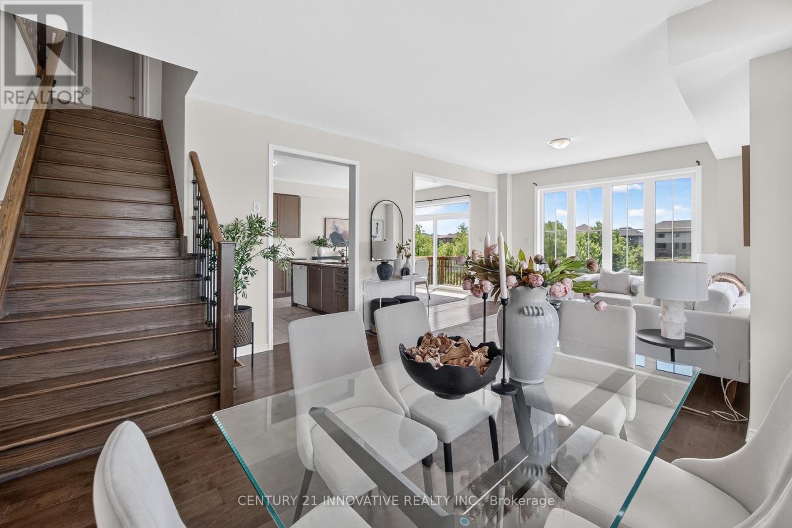 4 MIDHURST HEIGHTS - 10