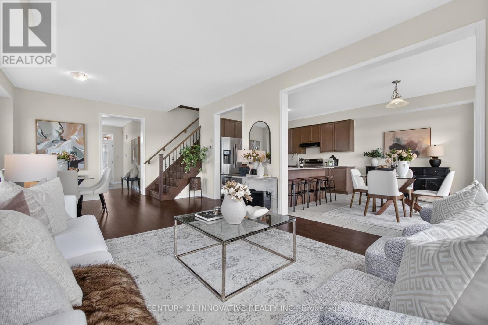 4 MIDHURST HEIGHTS - 14