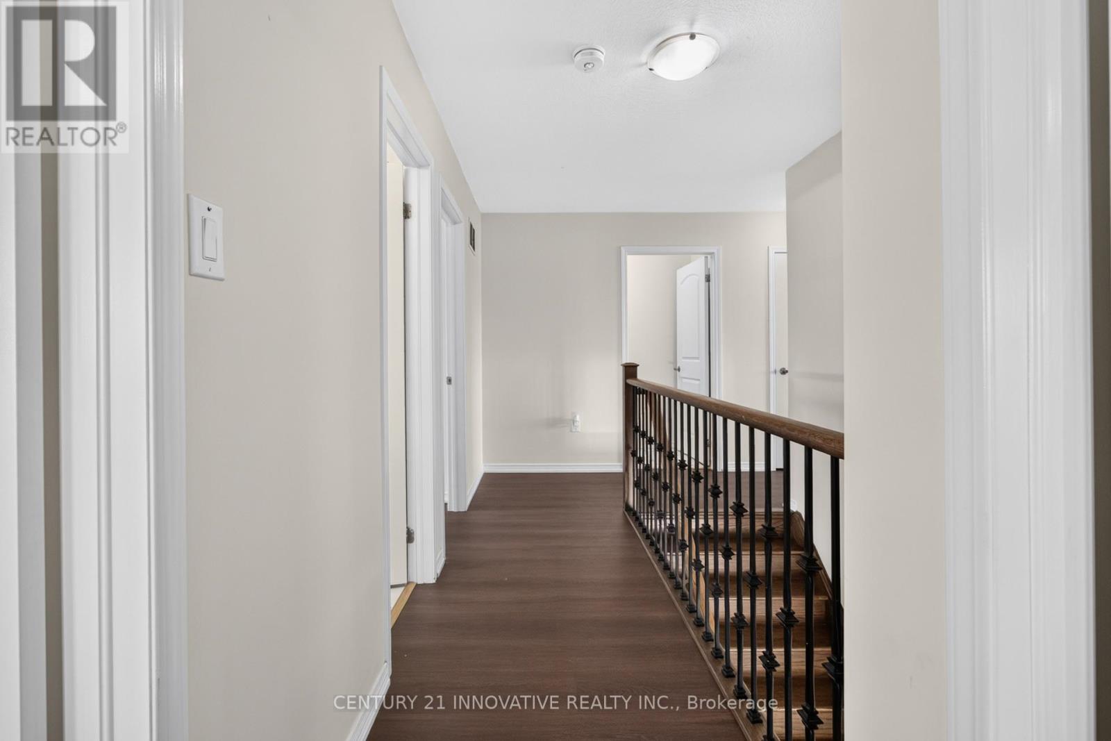 4 MIDHURST HEIGHTS - 21