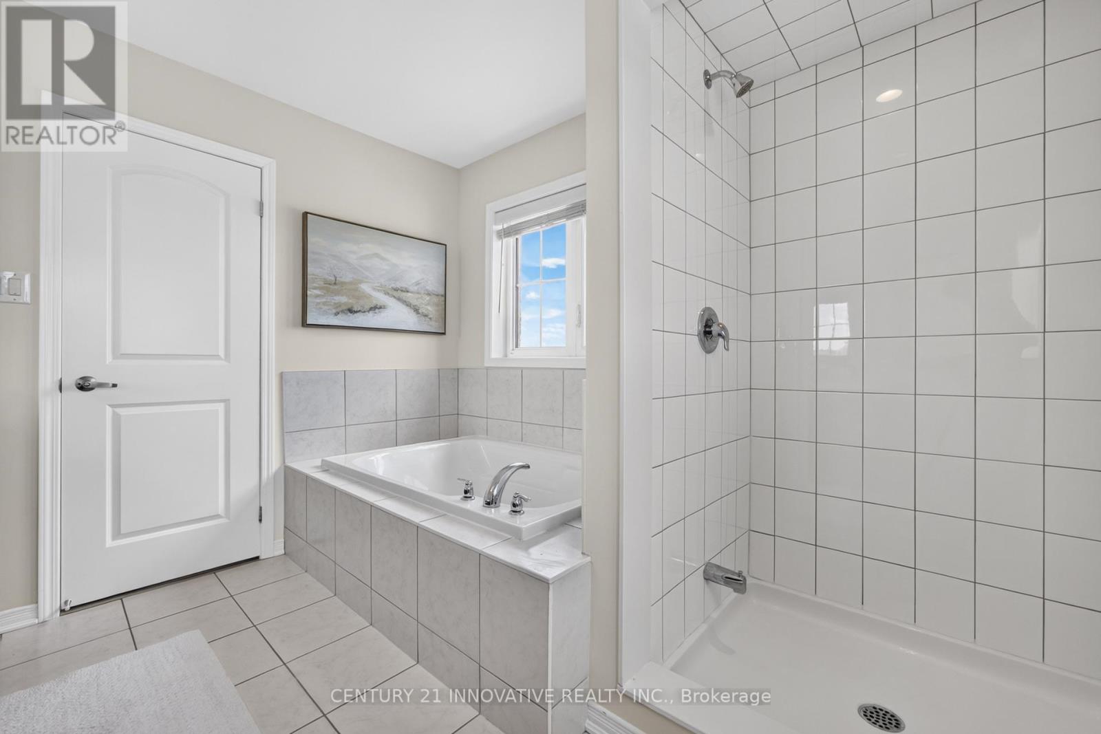4 MIDHURST HEIGHTS - 28