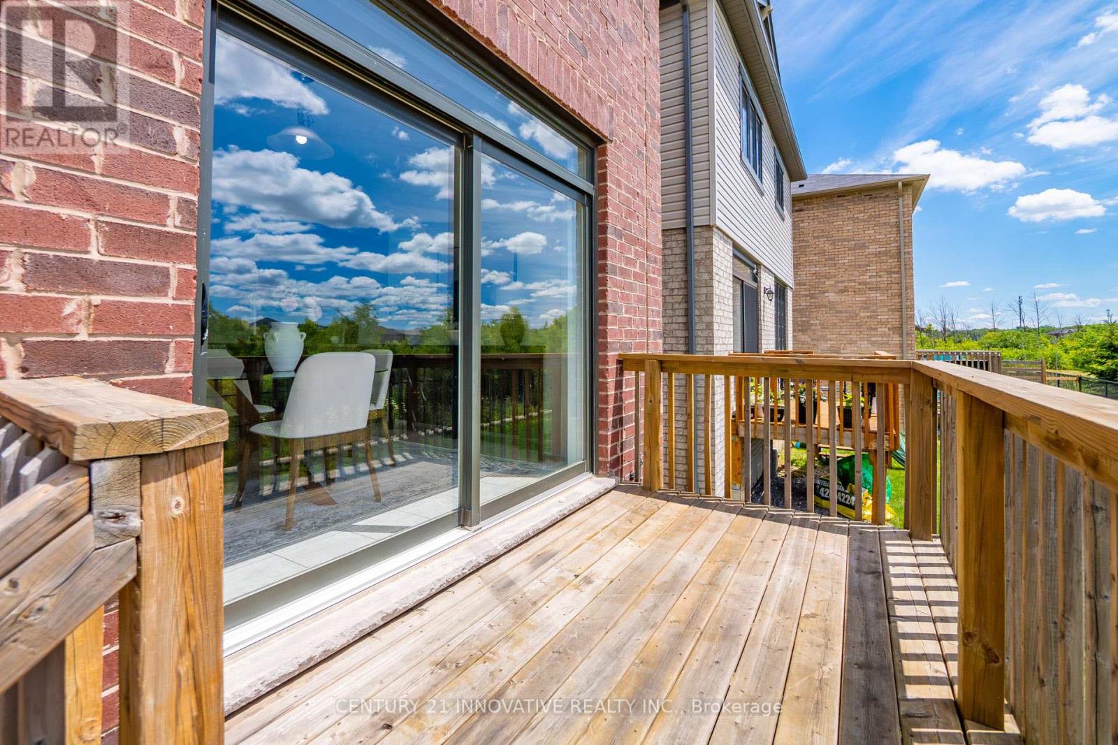 4 MIDHURST HEIGHTS - 41