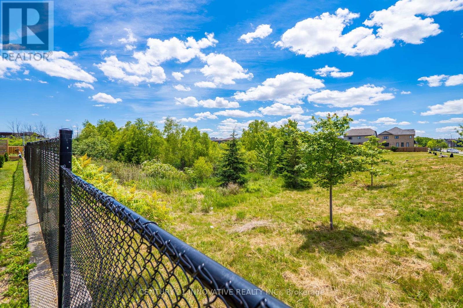 4 MIDHURST HEIGHTS - 49