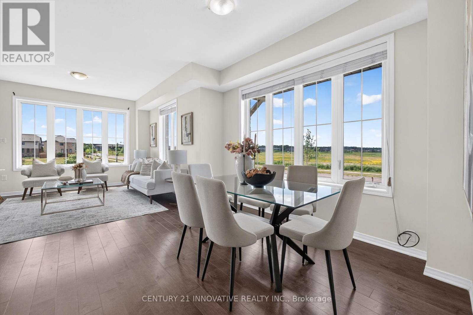 4 MIDHURST HEIGHTS - 8