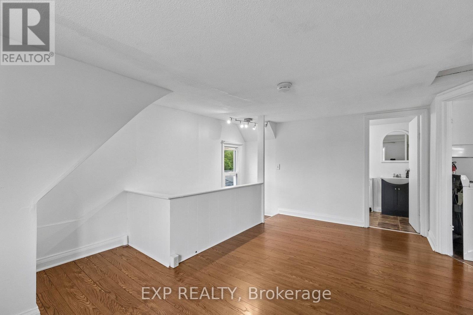 53 KINSEY STREET - 9