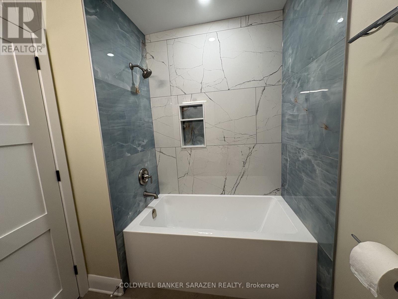 36 MCCALLUM STREET - 19