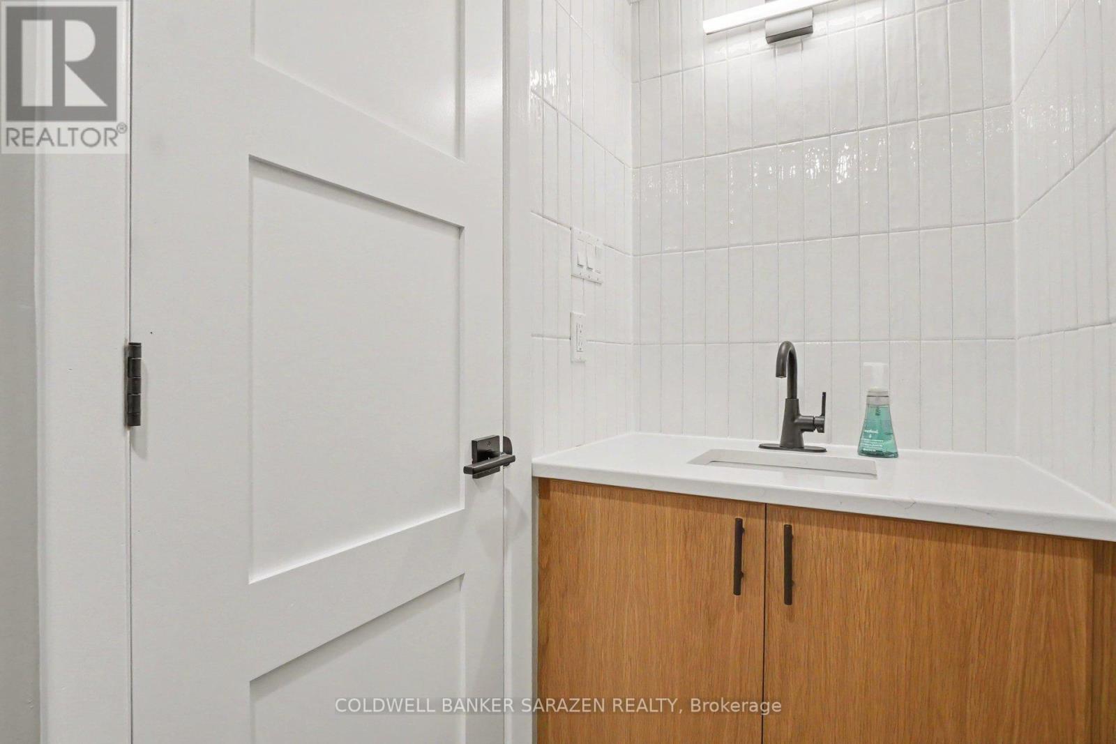 36 MCCALLUM STREET - 12