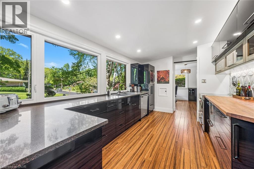 16 PARKWOOD Drive - 15