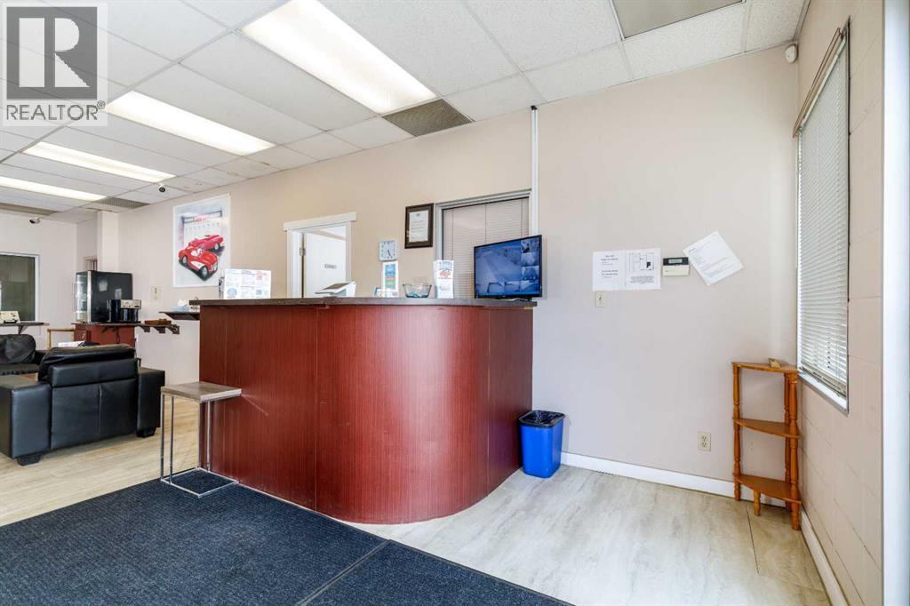 6104 67a Street — photo 6