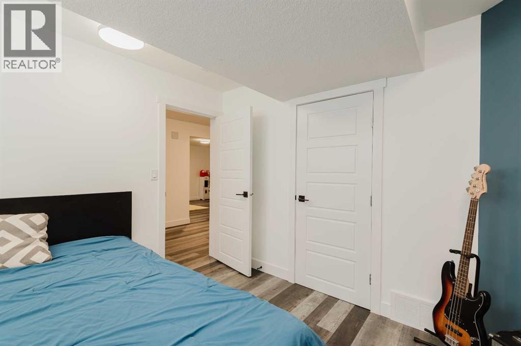 8805 85A Avenue — photo 41