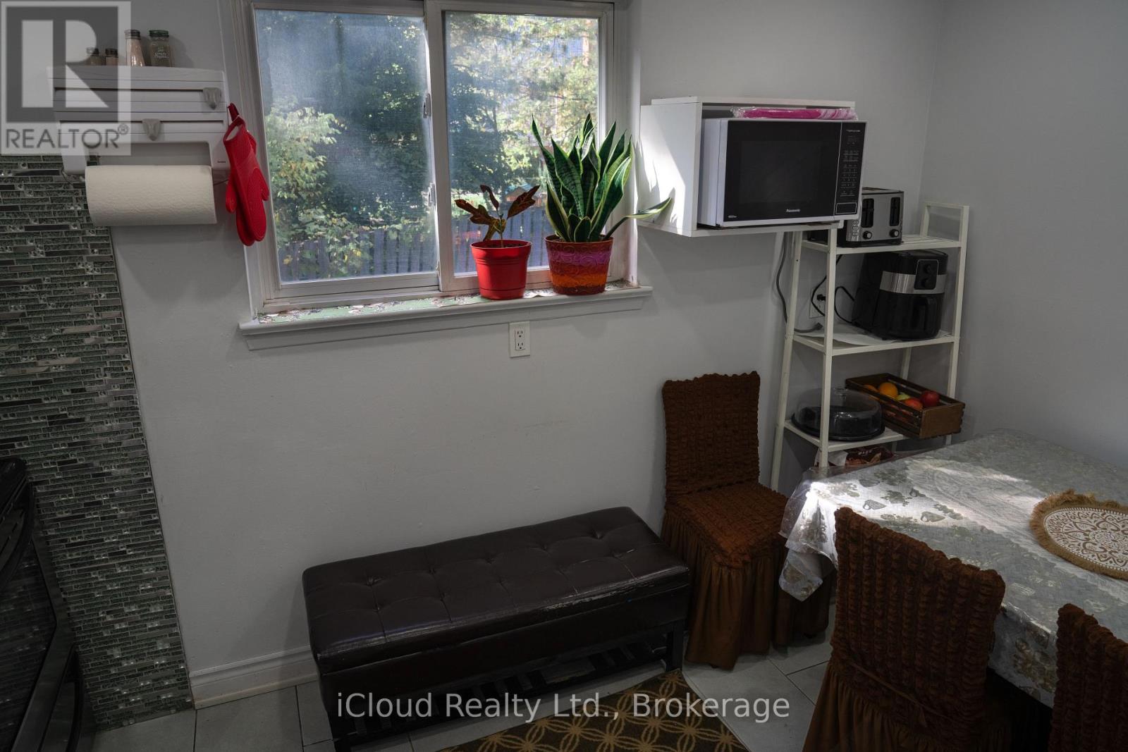 #16 50 COLEMAN AVENUE - 10