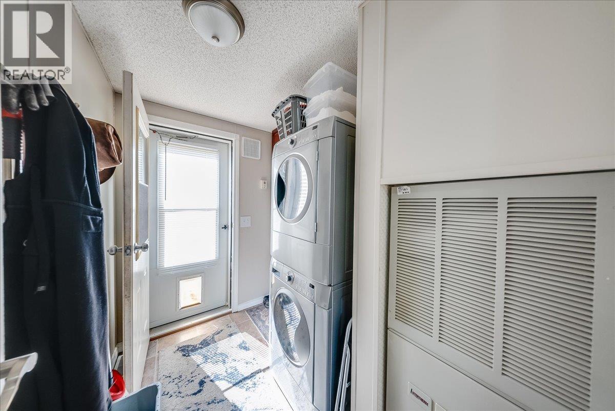 1026 Horcoff Road - 19