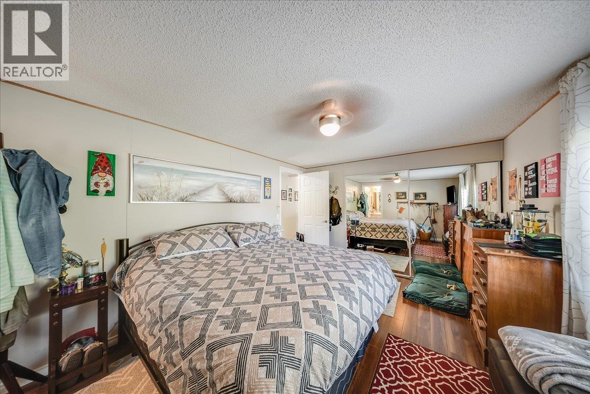 1026 Horcoff Road - 23