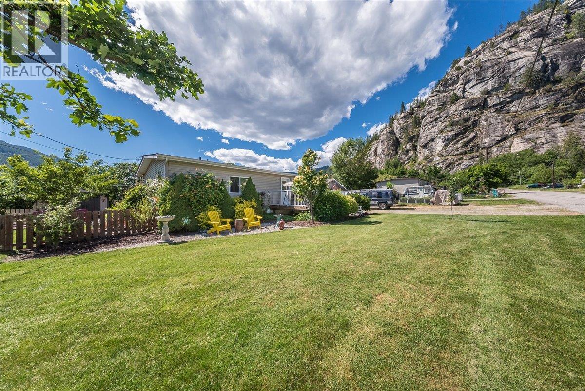 1026 Horcoff Road - 29