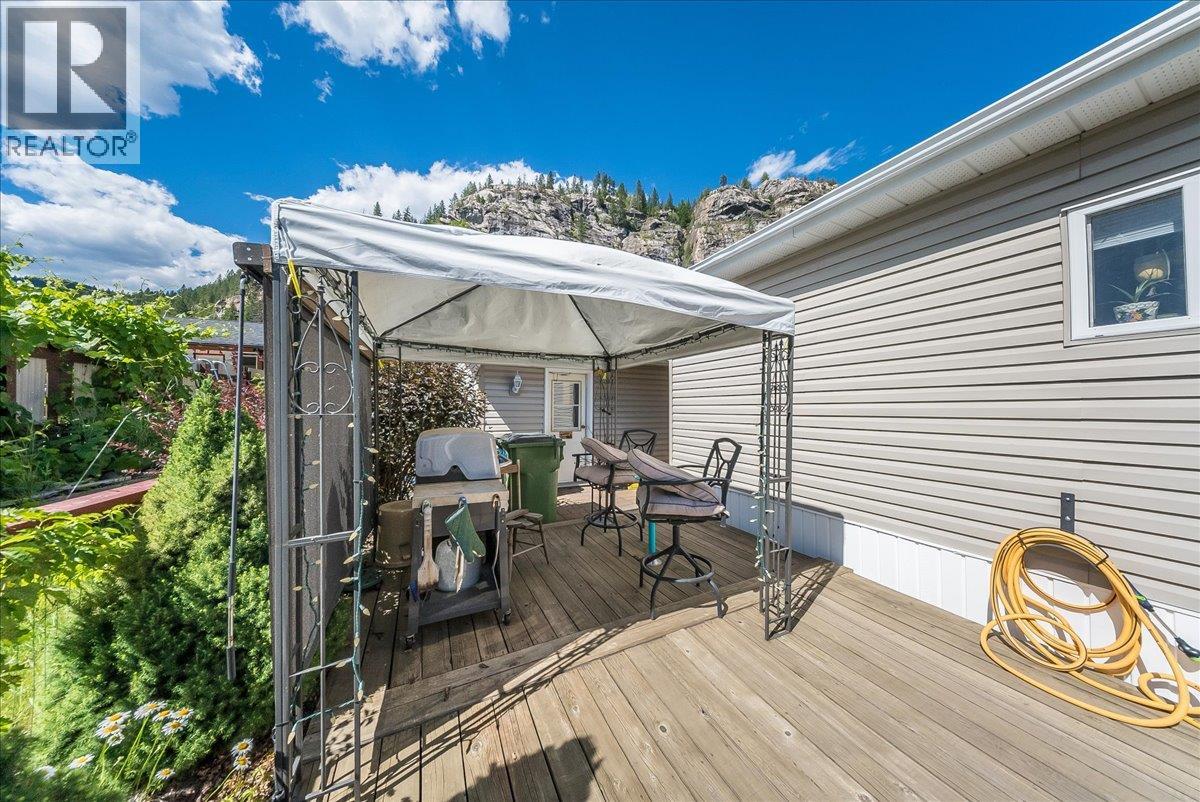 1026 Horcoff Road - 42