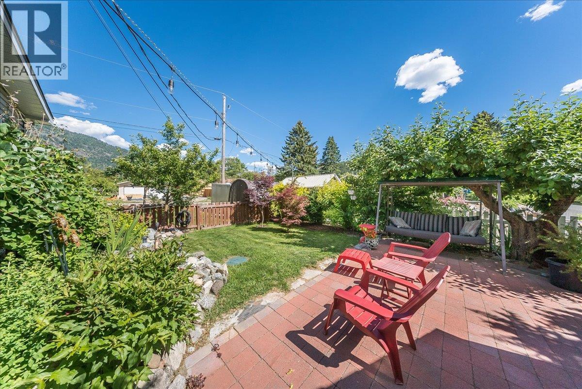 1026 Horcoff Road - 48