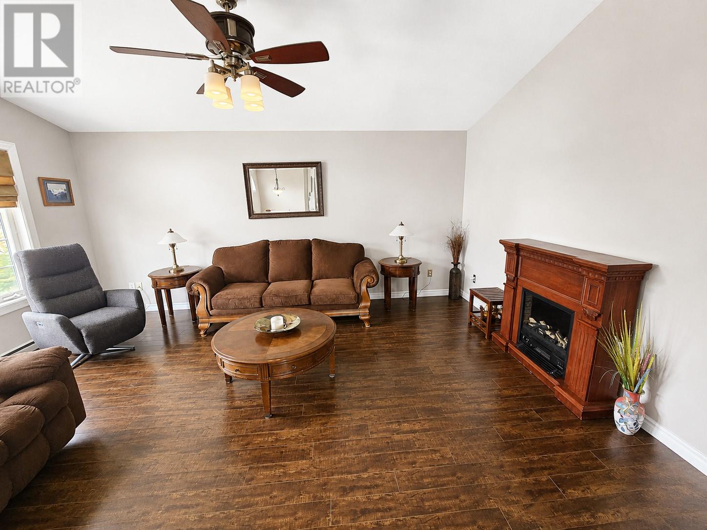 8 Coveyduck Place - 6
