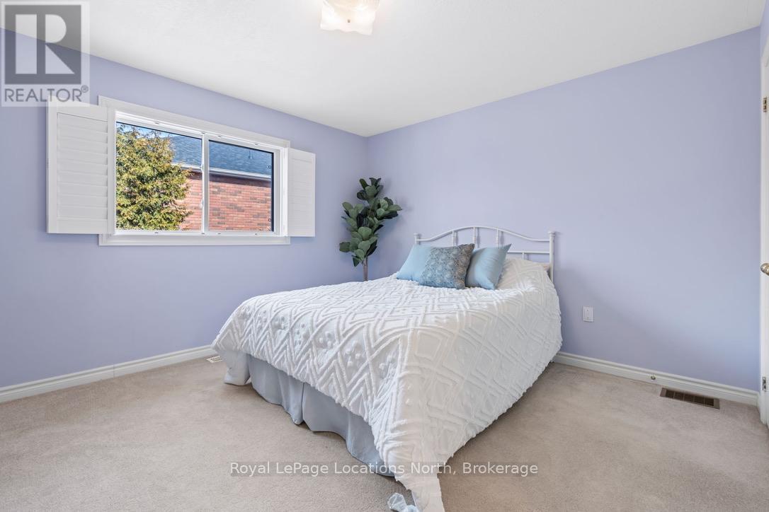 83 WHITE ELM ROAD - 13