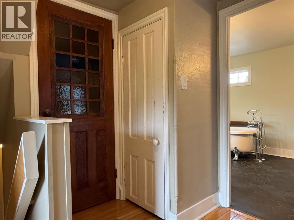 4817 53 Avenue — photo 21