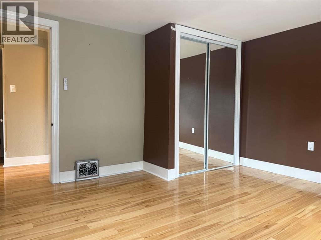 4817 53 Avenue — photo 24