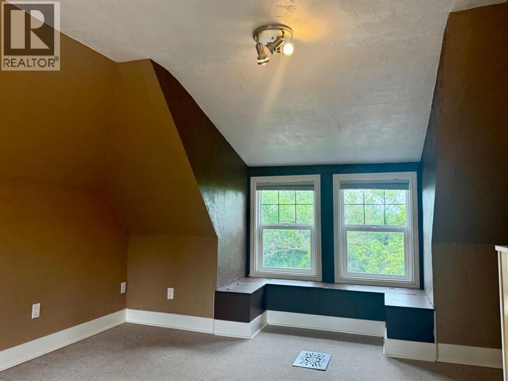 4817 53 Avenue — photo 31
