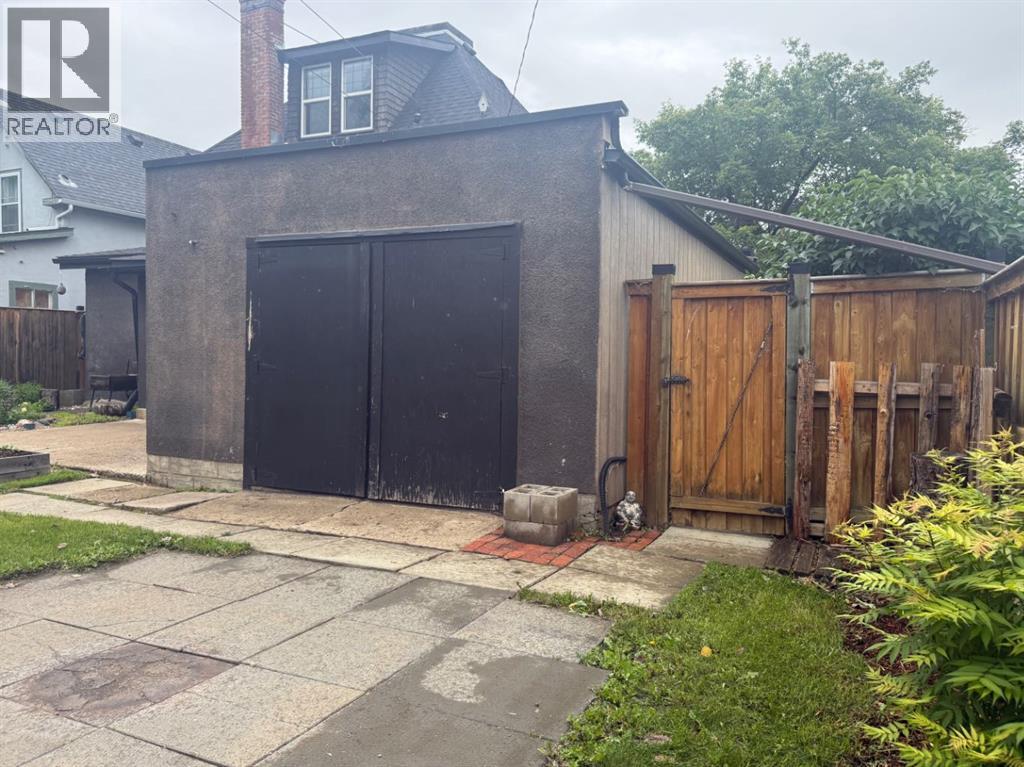 4817 53 Avenue — photo 39