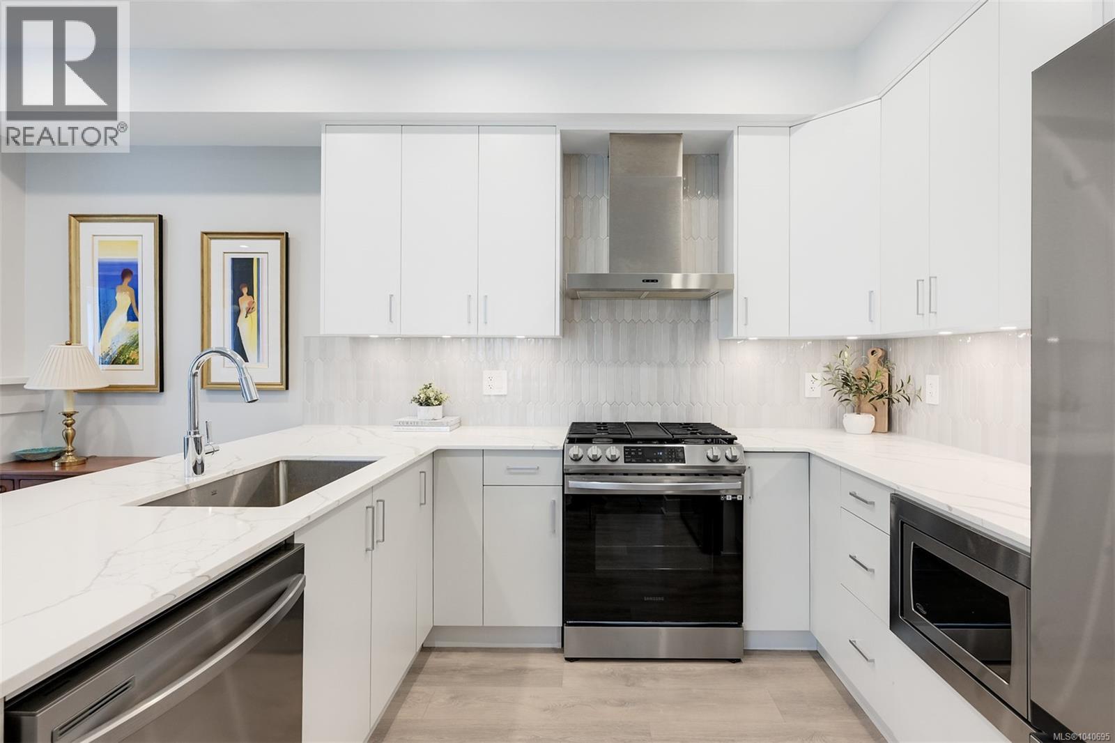  1445 Stella Lane, Langford