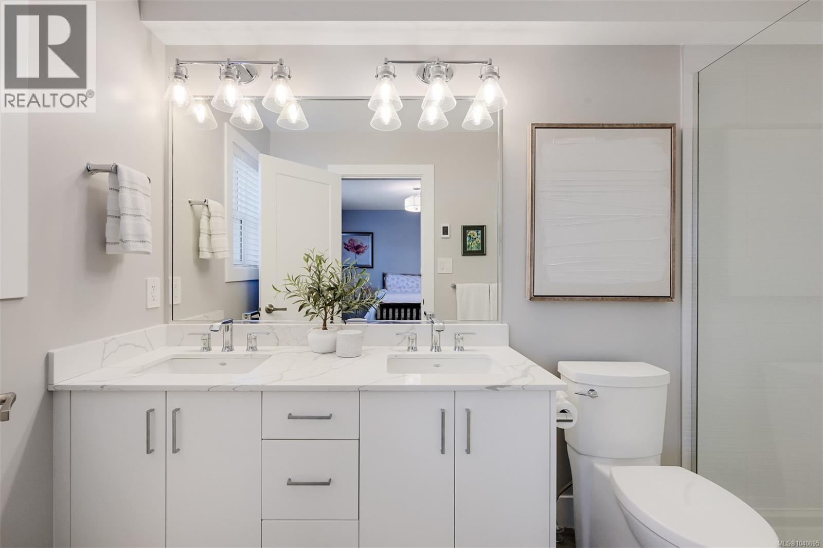  1445 Stella Lane, Langford