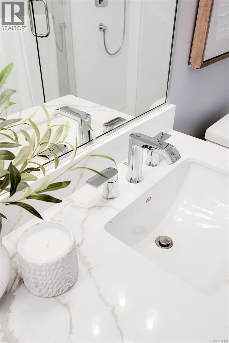  1445 Stella Lane, Langford