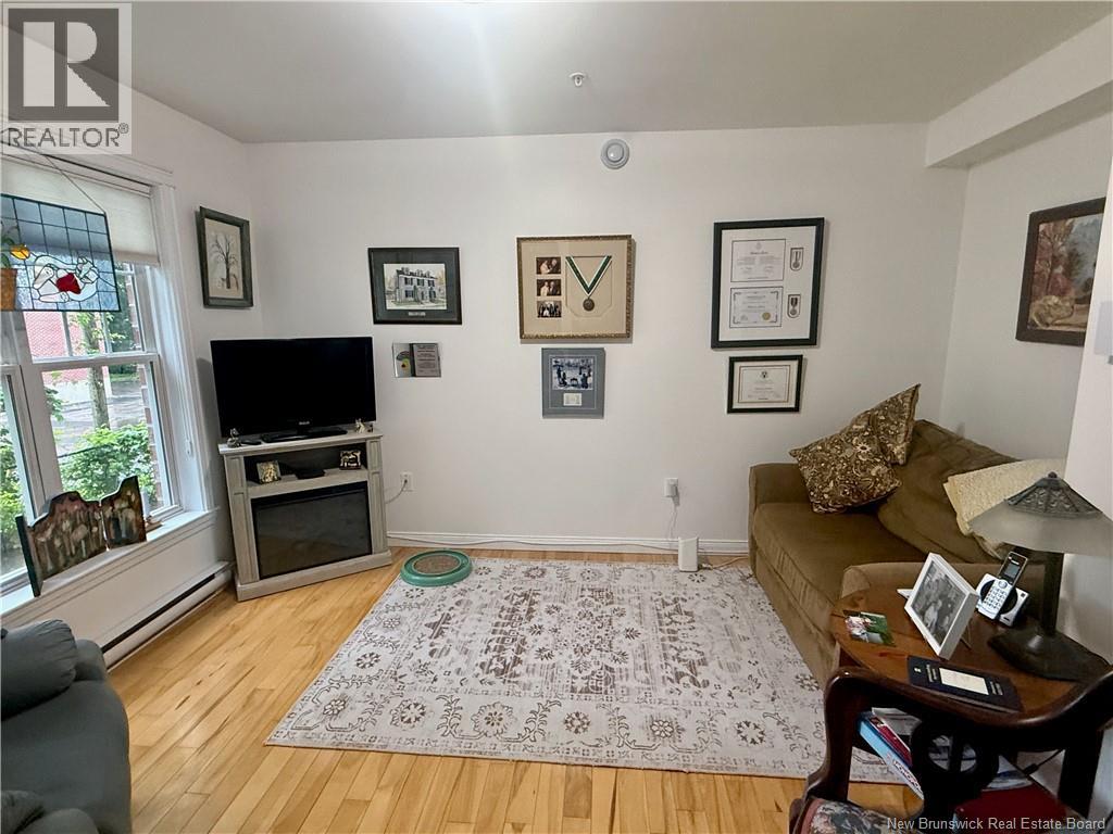#108 362 Carleton Street - Image 10