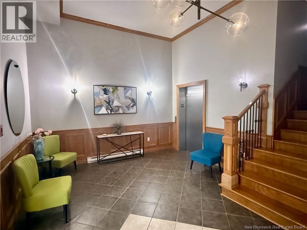 #108 362 Carleton Street - Image 2