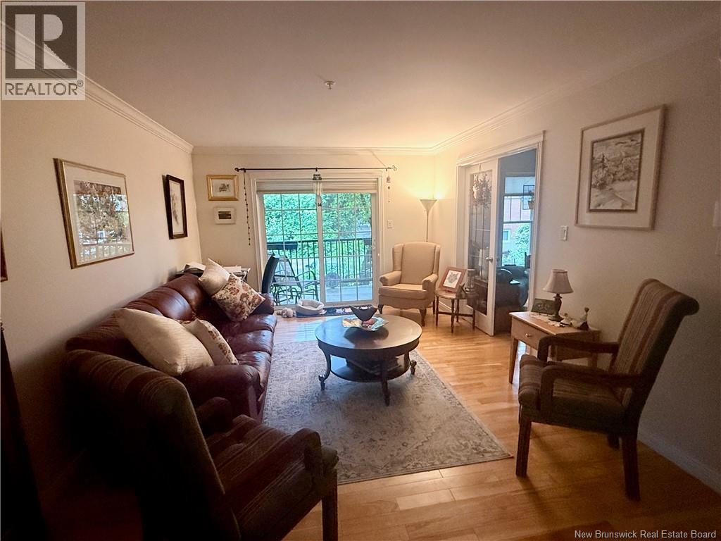 #108 362 Carleton Street - Image 7